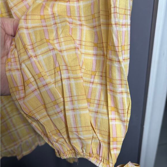 Charlie Holiday Yellow Plaid Long Sleeve Dress Ruffle Detail Size 6 - Picture 3 of 8